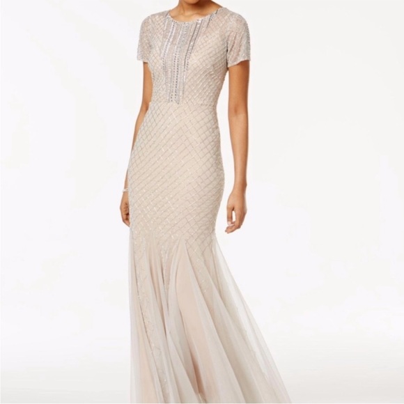 Adrianna Papell Dresses & Skirts - Adrianna papell sequin and beaded dress. Sz 6